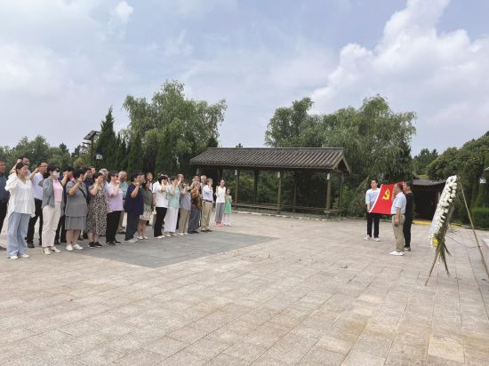 08590767-0252-4fc9-86a6-00ae54ec94aa