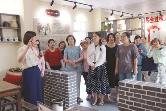 1d31ce89-165c-4b0d-8067-b47a4b905641