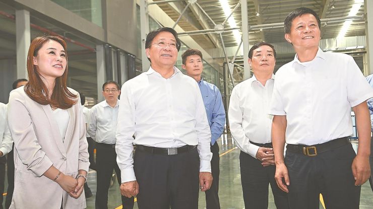 【安徽日报】加快推动先进光伏和储能产业高质量发展 传承优秀传统文化建设繁荣兴盛文化强省