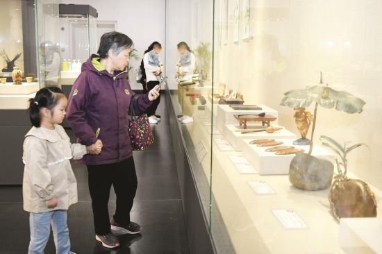 deec3d09-3115-41f3-a638-704275b027f8