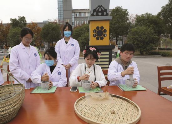 c3c614ad-559e-4b78-bf9f-5482162e25e7