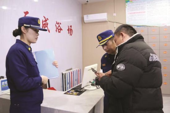 faaf5196-a374-4dda-98b1-48b4c0d69541