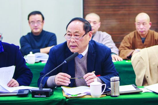 张士爱委员在审议政协工作报告