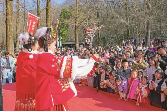 70f5bd43-ecc4-4772-9c10-007cc21fefc5