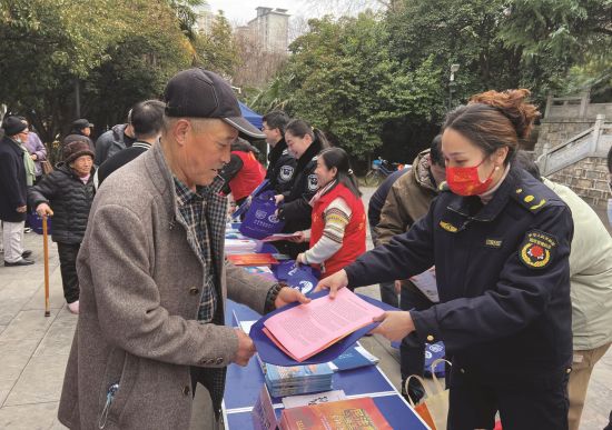 51bee824-c428-4814-8655-278e75275f63