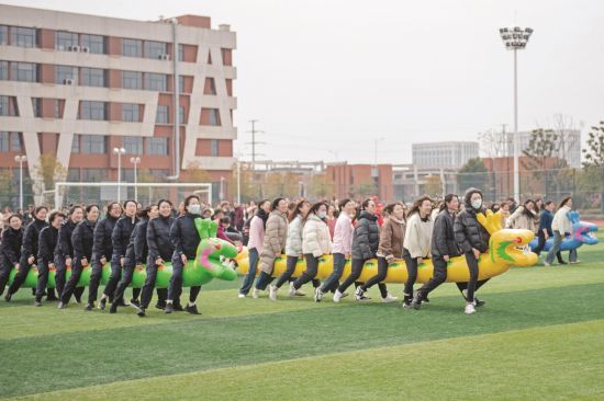 5f15eea9-6f2d-49a9-a691-41fa022502f9