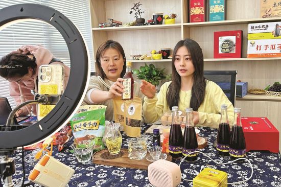 a136c2c4-2b39-4262-92f7-44e892b5caa4