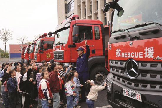 5f747988-4d39-42e6-a75d-6d863cc061ca