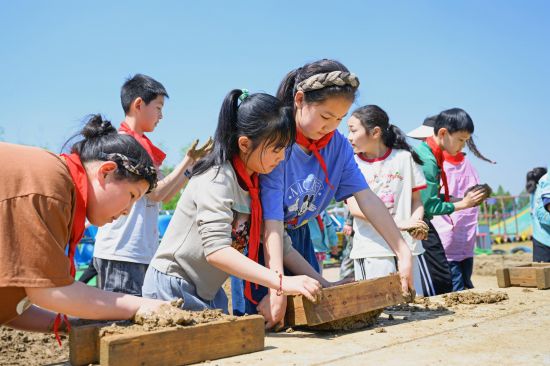 6451e8f8-702f-47e3-9218-58dbe34e2b3b