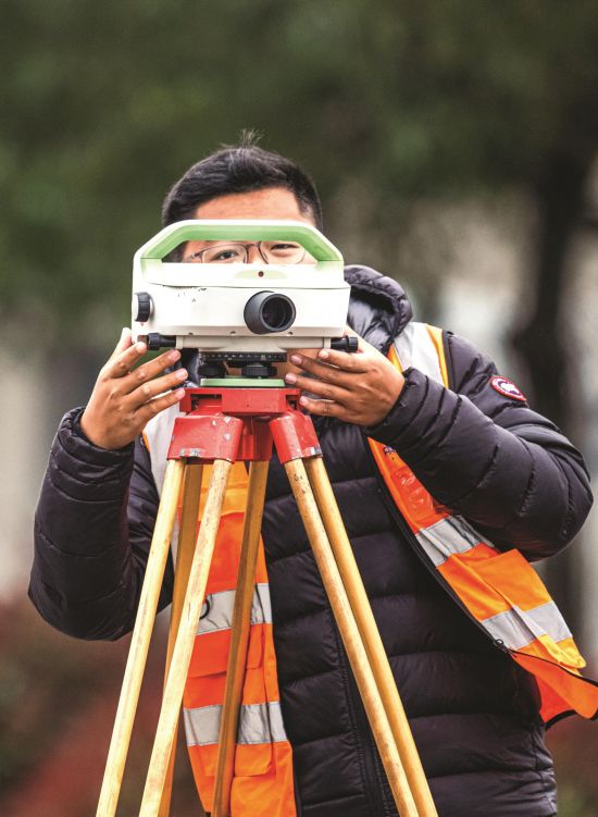 ee39b176-a89b-4ca0-bad2-77017c631e9f