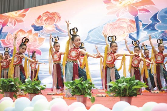 f857d119-4b62-441f-bcaf-7d79d669c2a2