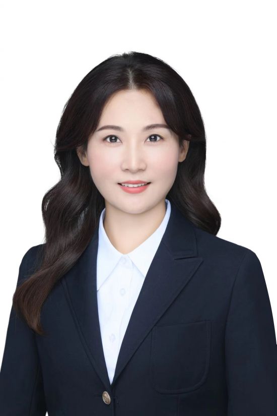 滁州台汤伟证件照