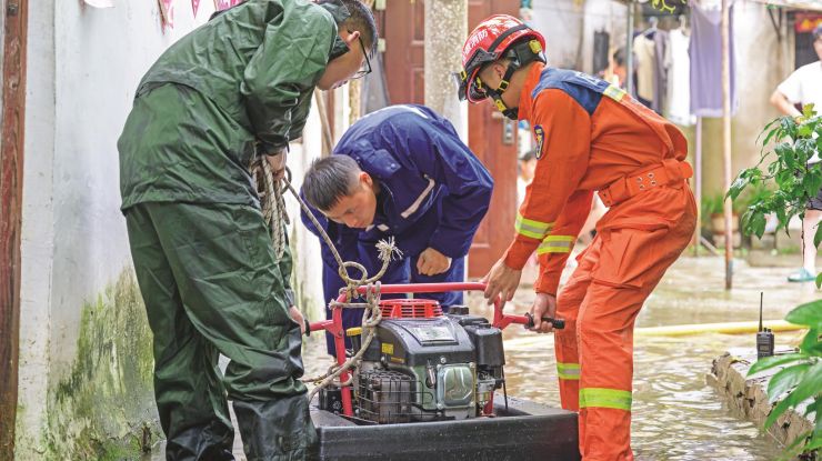 紧急排涝保安全