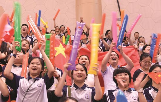 906a90db-1f9b-46ae-8757-3d33572eb590