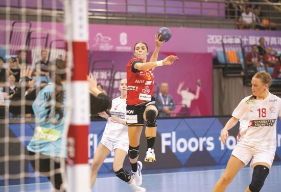 2ed41a55-8eef-4d37-addd-c7c179f0827e