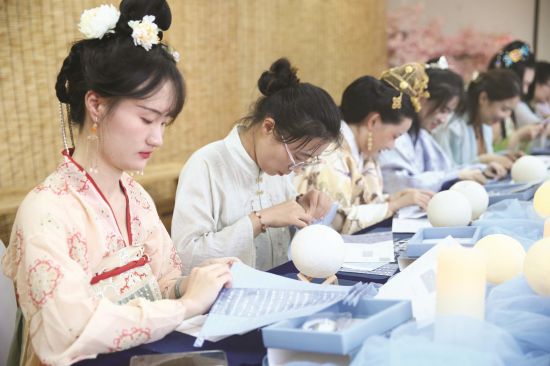 5663df96-3bd5-4940-a89d-ed44d1fa7f14