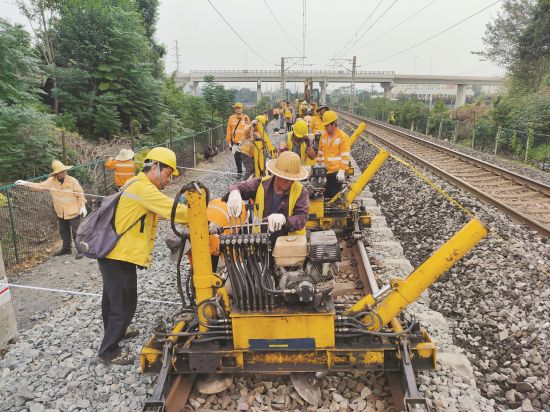 59bbe82e-3c07-4c80-92df-ce8ea531b917