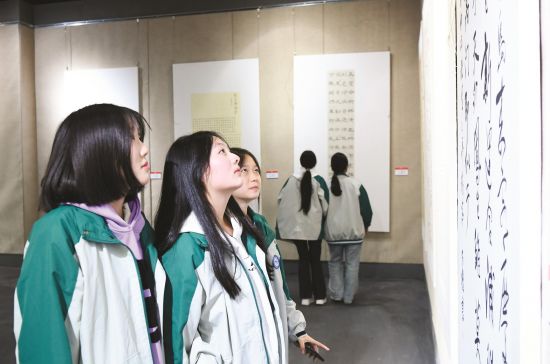 8f03f64f-b233-412e-981a-0b45472181f5