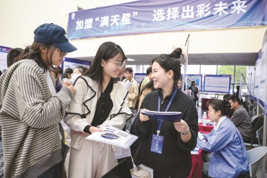 f5ddbad8-2be2-4871-b856-adbb0d00b309