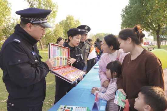 08904958-626b-4464-b9f5-8f3265bb2852