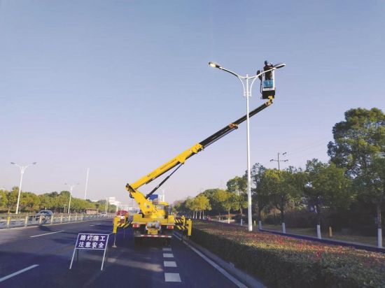 efa90620-8bf5-47df-bc1d-0a4014af79b1