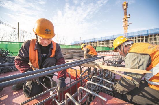 2b8c2490-35ee-4242-a7b4-2dc37a257932