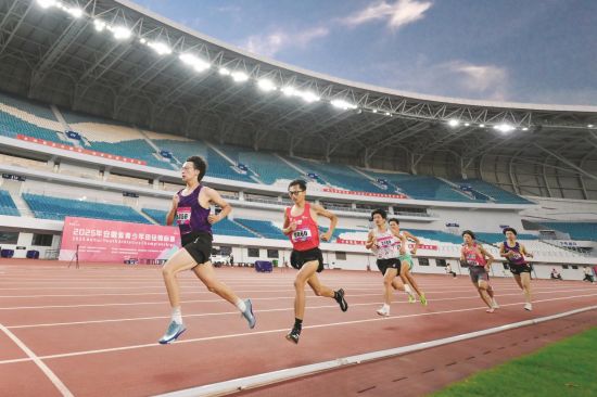 青少年田径