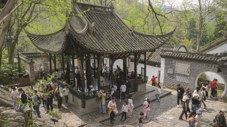 春假寻趣返自然