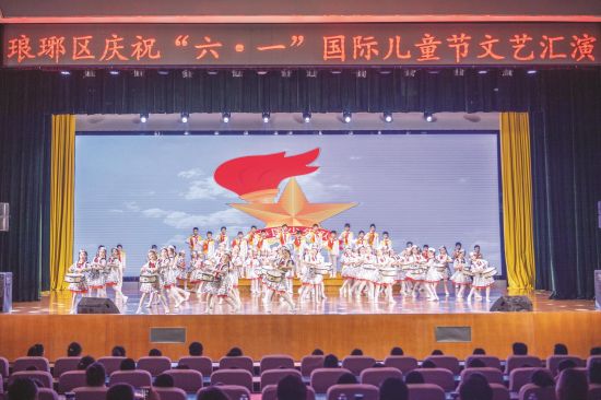 六一