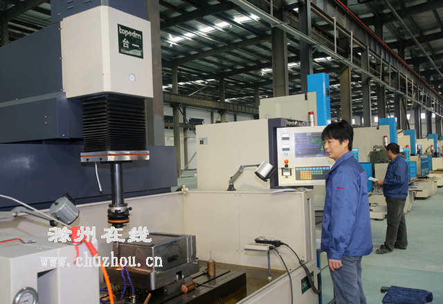 滁州在线-滁州要闻-帮办服务助推企业加快发展