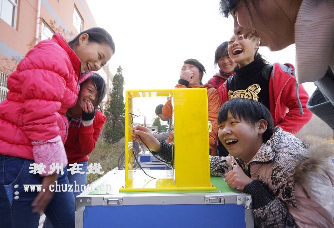 滁州在线-滁州要闻-科普大篷车乡村行