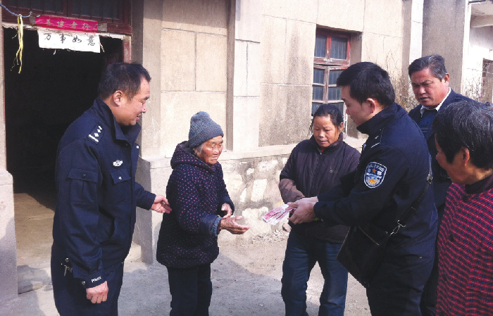 政府和警方登门退赃