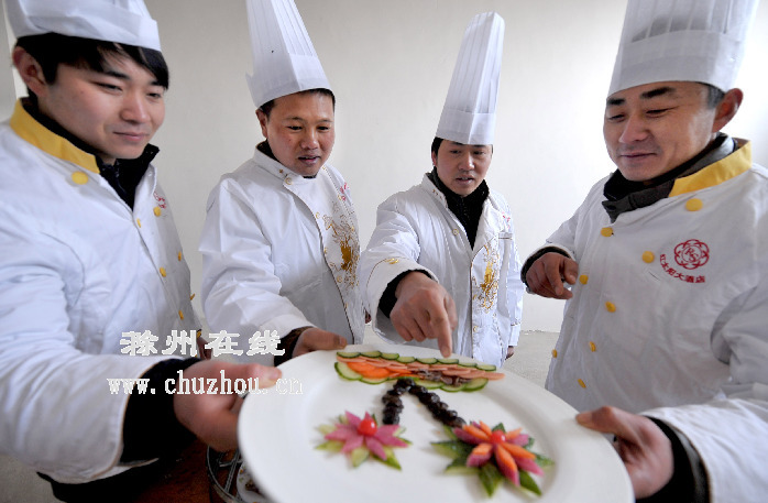 滁州在线-社会民生-滁州：天下“滁”房美食大赛打响