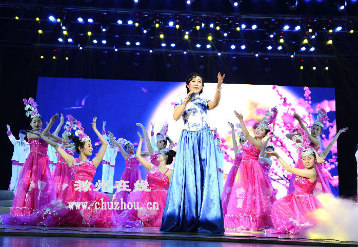 滁州在线-社会民生-2014滁州诗文吟唱会精彩上演 滁州在线-社会民生-2014滁州诗文吟唱会精彩上演