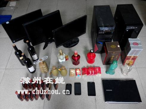 滁州在线-社会民生-滁州：男子沿街盗窃商铺被抓获