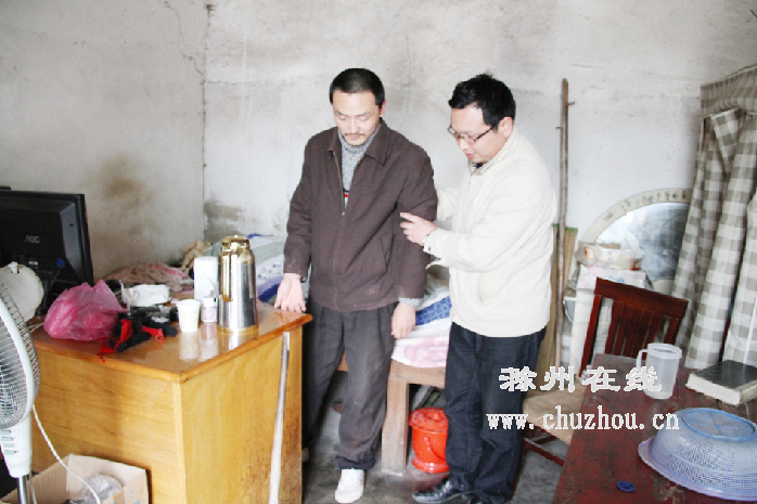 滁州在线-社会民生-滁州：小学老师入围4月中国好人候选名单