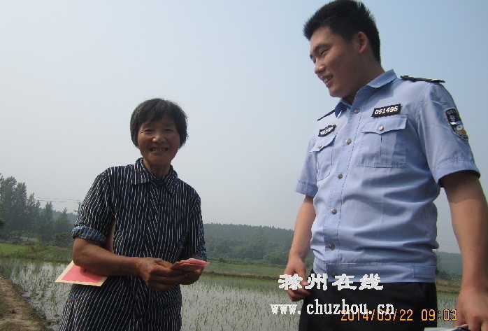 滁州在线-社会民生-警方抓住两伙偷鸡贼上门退赃