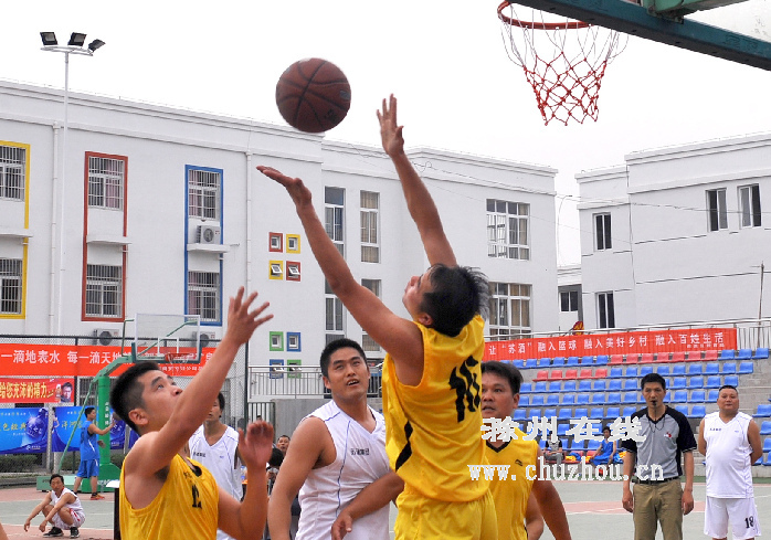 滁州在线-社会民生-滁州：农民篮球赛激情开打
