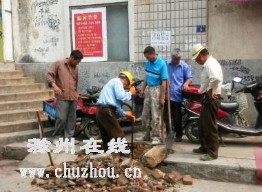 滁州在线-社会民生-下水道通了，居民的心宽了