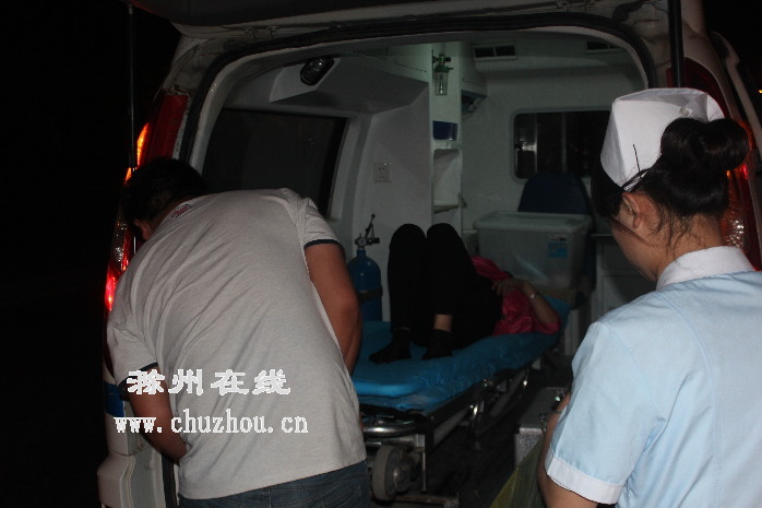 滁州在线-社会民生-滁州：产妇救护车上平安诞下女婴