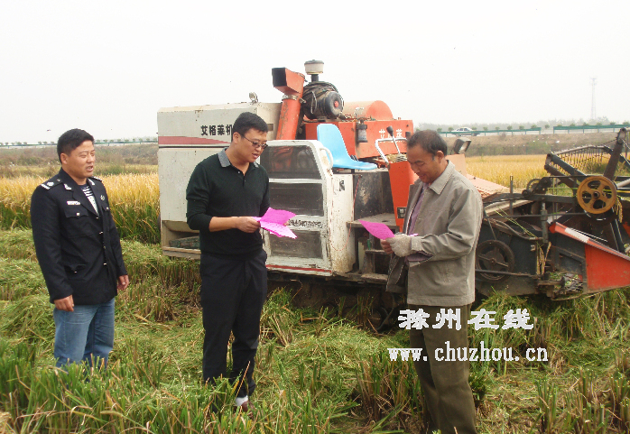 滁州在线-滁州要闻-滁州明光：秸秆禁烧不放松