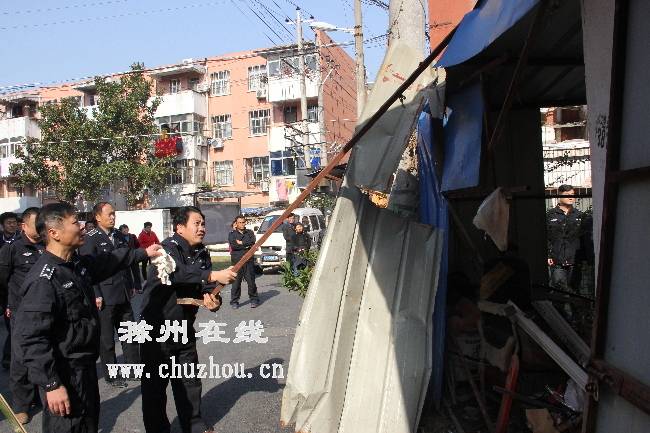 滁州在线-社会民生-琅琊城管打响主城区治违攻坚战